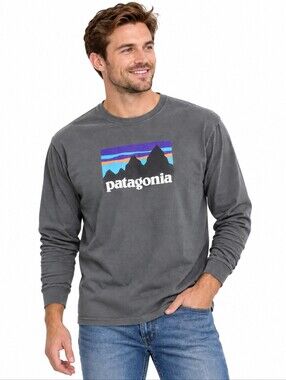 Patagonia Mens Long Sleeve Knit Shirt Crew Neck Size Large Gray Graphic Utility